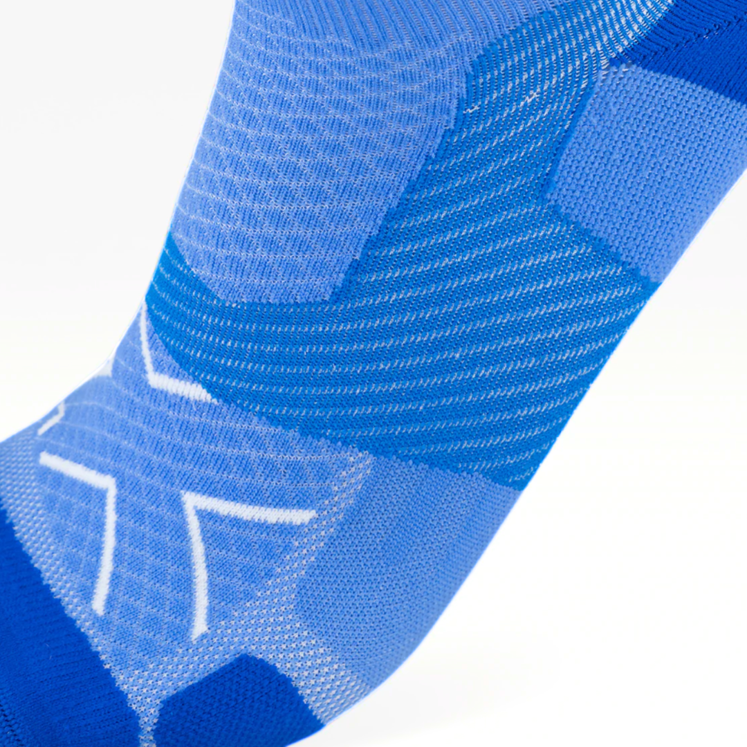 2XU Vectr Light Cushion Crew Socks