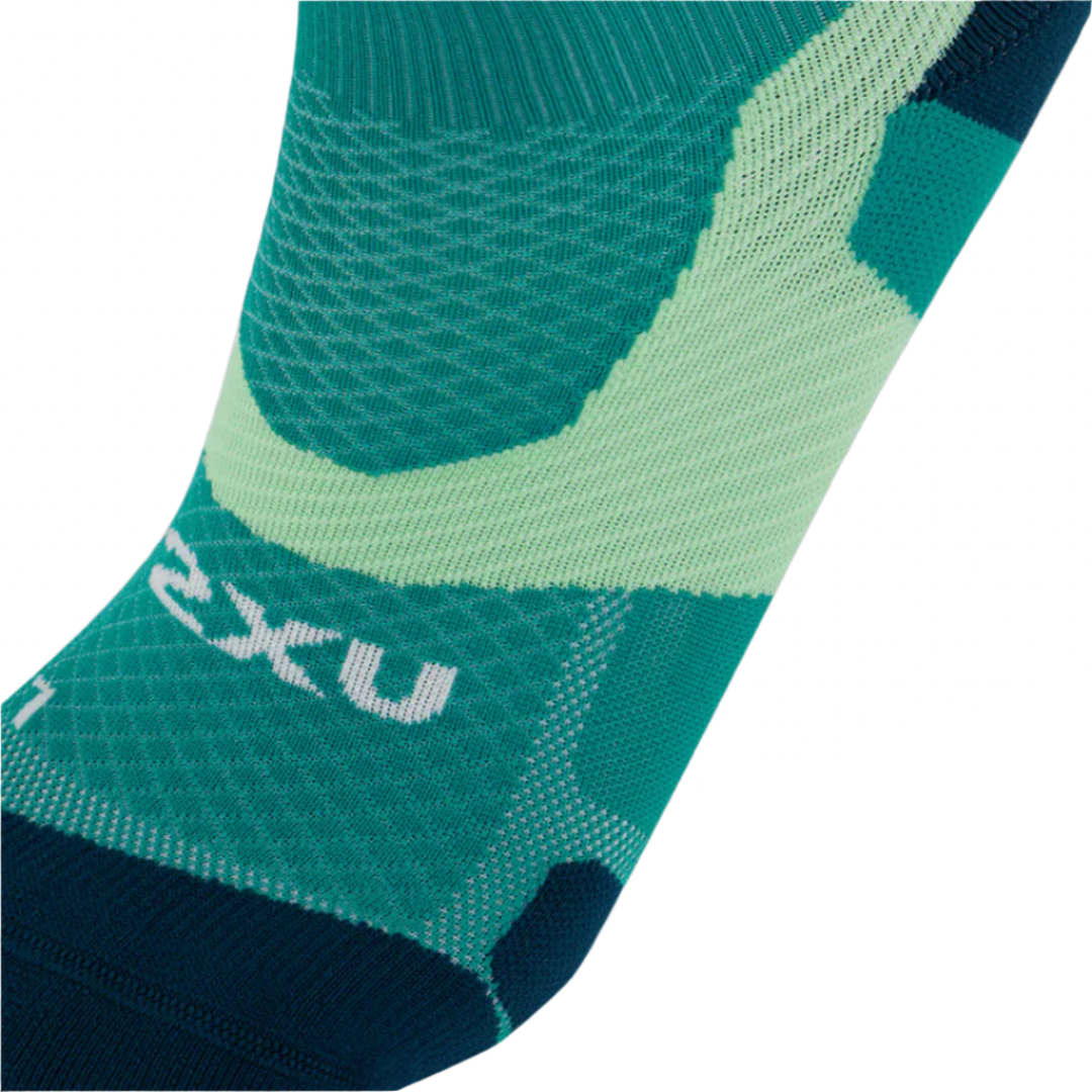 2XU Vectr Light Cushion Crew Socks