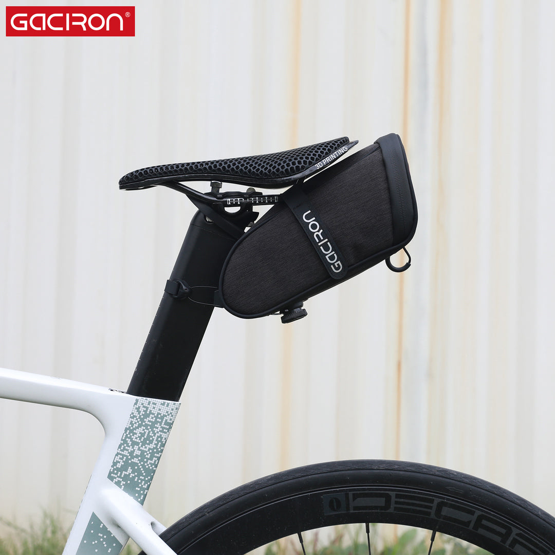 Gaciron Bird Nest Aero Saddle Bag w/Smart Tail Light 30LM  Small 