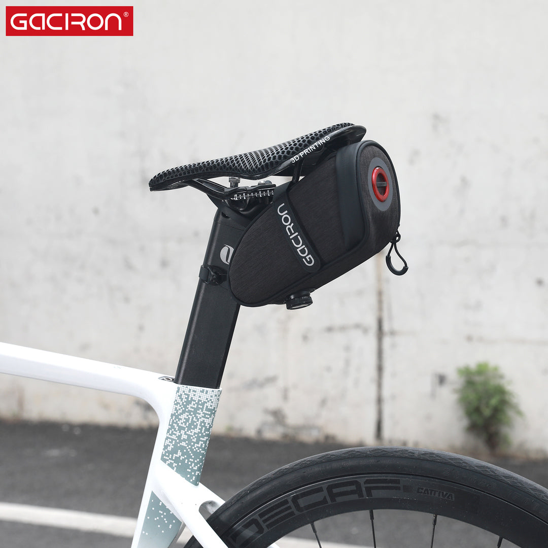 Gaciron Bird Nest Aero Saddle Bag w/Smart Tail Light 30LM  Small 