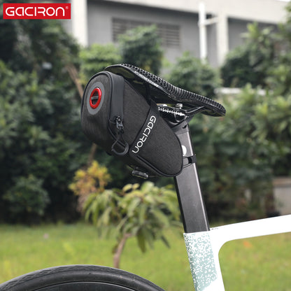 Gaciron Bird Nest Aero Saddle Bag w/Smart Tail Light 30LM  Small 